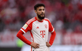 Manchester United Își Întărește Apărarea cu Noussair Mazraoui: Transferuri de Impact pe Old Trafford
