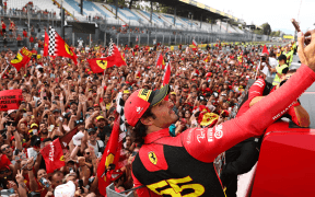 Ferrari Sub Presiune în Cursa de Acasă: Provocarea de la Monza în Fața Rivalilor din Formula 1