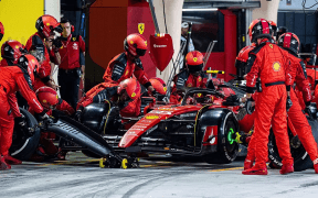 Ferrari Scrie Istorie în Formula 1: Prima Echipă care Depășește 10.000 de Puncte