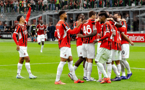 AC Milan Învinge Categoric Venezia cu 4-0: Primul Succes în Noul Sezon Serie A
