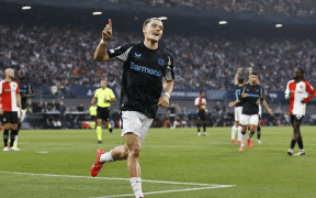 Victorie Categorică pentru Bayer Leverkusen: 4-0 Împotriva lui Feyenoord Rotterdam cu Wirtz Strălucitor