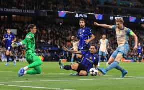 Inter Obține Un Rezultat Pozitiv în Remiza 0-0 cu Manchester City: Ocazii Ratate, dar Apărare Solidă
