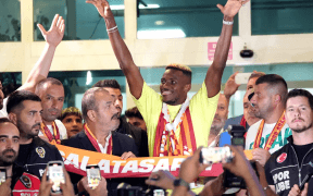 Victor Osimhen, Transfer Surpriză la Galatasaray: Cel Mai Valoros Transfer din Istoria Super Lig