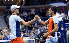 Jannik Sinner și Carlos Alcaraz: Noua Eră a Tenisului Masculin Dominată de Tineri Campioni în Turneele de Grand Slam