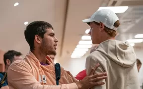 Jannik Sinner și Carlos Alcaraz, Pregătiți pentru Un Duel Epic în Finala China Open