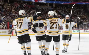Victorie Importantă pentru Boston Bruins împotriva Celor de la Colorado Avalanche