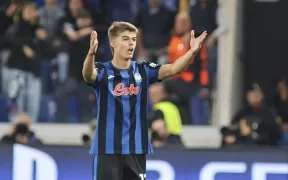Arsenal și Manchester City, În Cursa pentru Charles De Ketelaere: Soluția Ideală pentru Mijlocul Terenului?