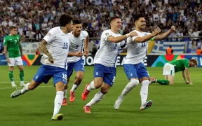 Grecia Învinge Irlanda cu 2-0 și Rămâne Invincibilă în Nations League