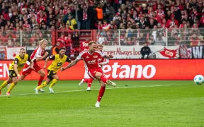 Union Berlin Învinge Dortmund cu 2-1: Victoria Aduce Un Record Incredibil pentru Kevin Vogt