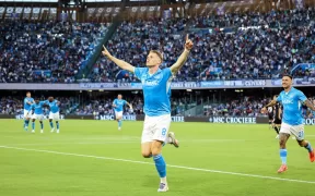 Napoli Își Consolidează Poziția de Lider în Serie A cu O Victorie Convingătoare Împotriva lui Como