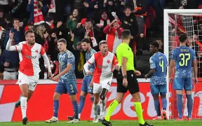 Slavia Praga Obține Un Egal Dramatic cu Ajax în Europa League