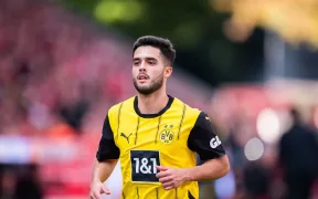 Manchester City a Luat 30 de Milioane de Euro pe Yan Couto, Vândut la Borussia Dortmund