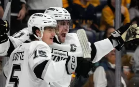 Los Angeles Kings Înving cu 3-0 Nashville Predators: Kopitar și Fiala Fac Diferența