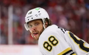 Boston Bruins vs. Dallas Stars – Meciul Decisiv pentru Formă și Constanță în NHL