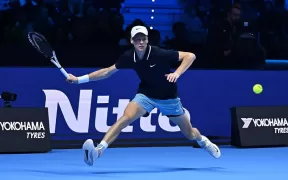 Jannik Sinner și Taylor Fritz Se Duelează pentru titlul ATP Finals: Spectacol Garantat la Torino
