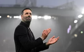 Ruud van Nistelrooy și Manchester United: O Despărțire Demnă, Marcând Finalul Unui Capitol Special