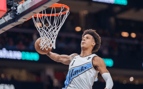 Confruntări Memorabile în NBA: Răsturnări Dramatice și Momente de Glorie!