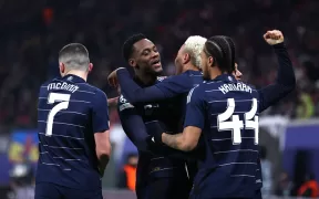 Aston Villa Triumfă Dramatic în Fața Echipei RB Leipzig cu 3-2: Performanță Eroică și Goluri Spectaculoase
