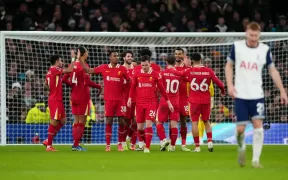 Liverpool Surclasează Tottenham: 6-3 și Rămâne Lider în Premier League