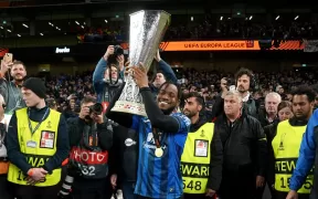 Ademola Lookman Visează la Premier League: Transfer Spectaculos în Pregătire?