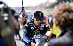Maverick Vinales și Despărțirea Dramatică de Yamaha: O Poveste cu Neînțelegeri și Oportunități Ratate