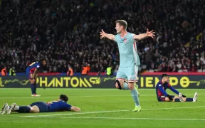 Atletico Madrid Se Impune Dramatic împotriva Barcelonei și Urcă pe Primul Loc în La Liga